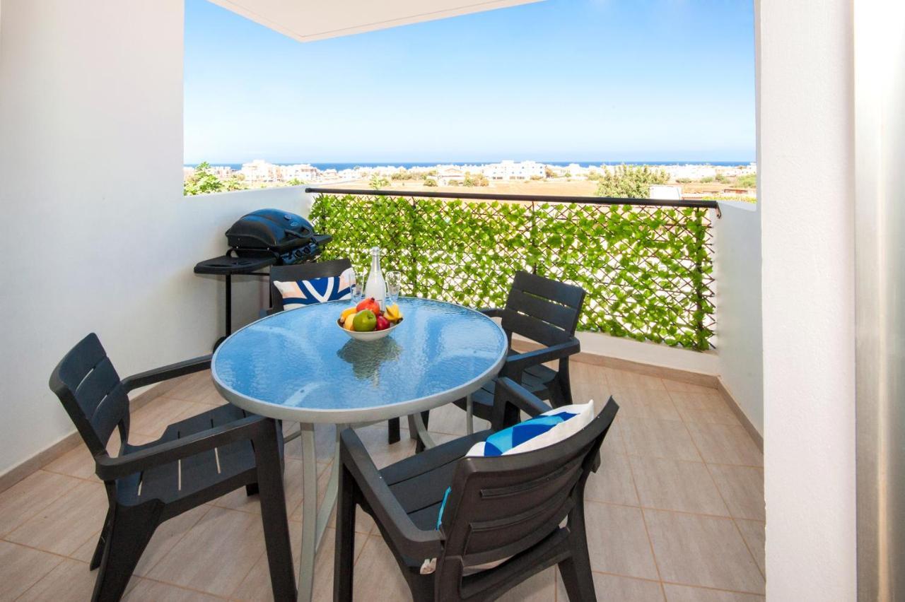 Sea View Apt*spacious Balcony*200m To The Apartment
