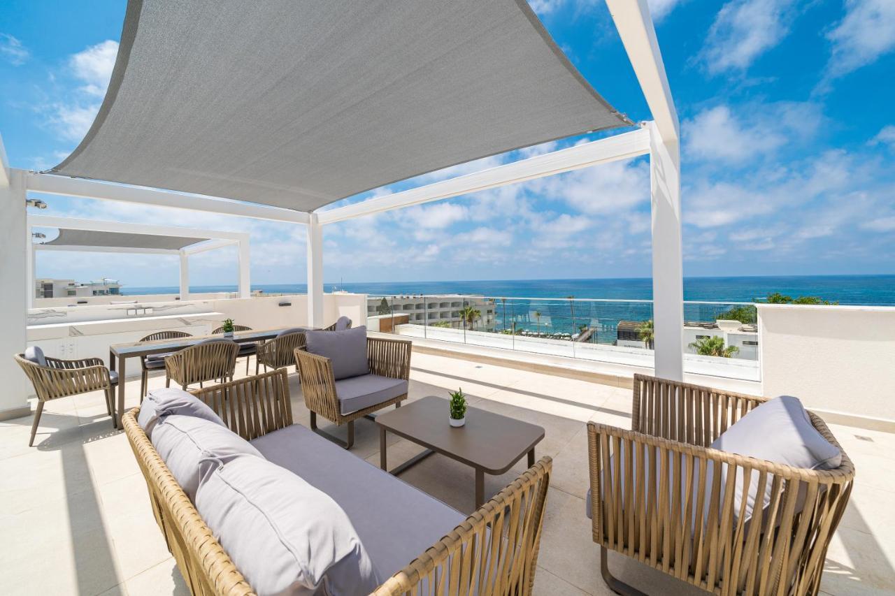 Waterside Sea View *