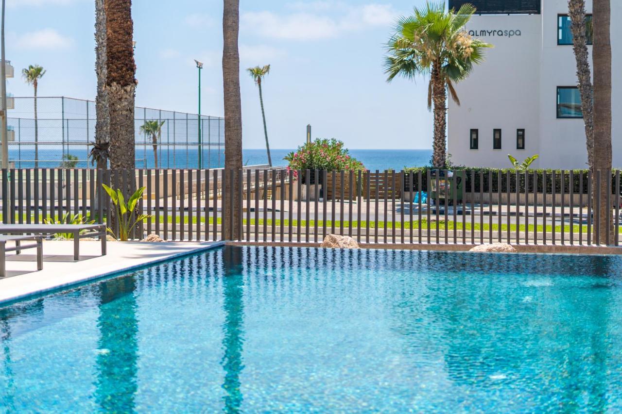 Waterside Sea View Aparthotel *
