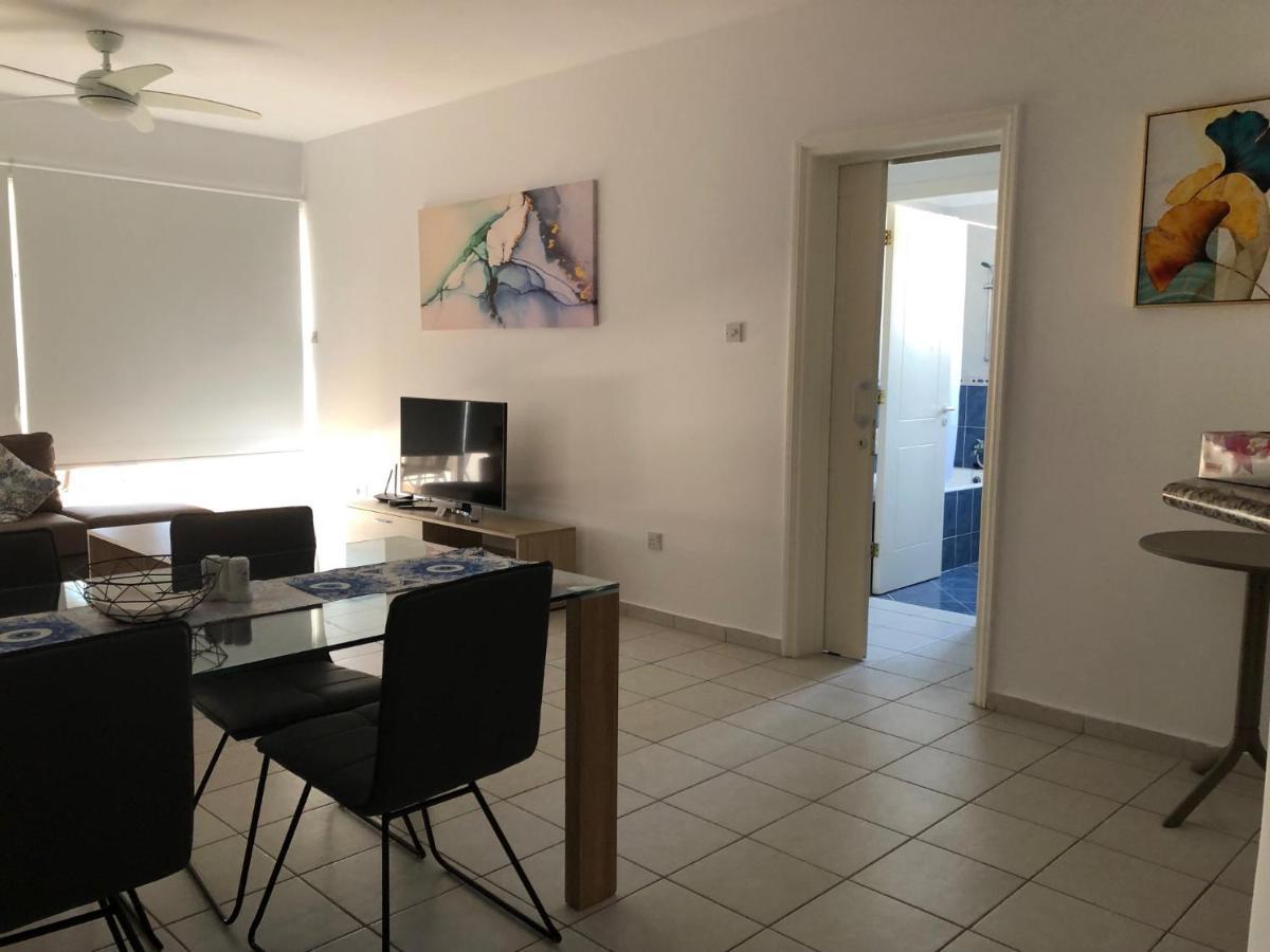 Kings Palace - Spacious 2-bed With Sea Views And Large Patio Apartamento *