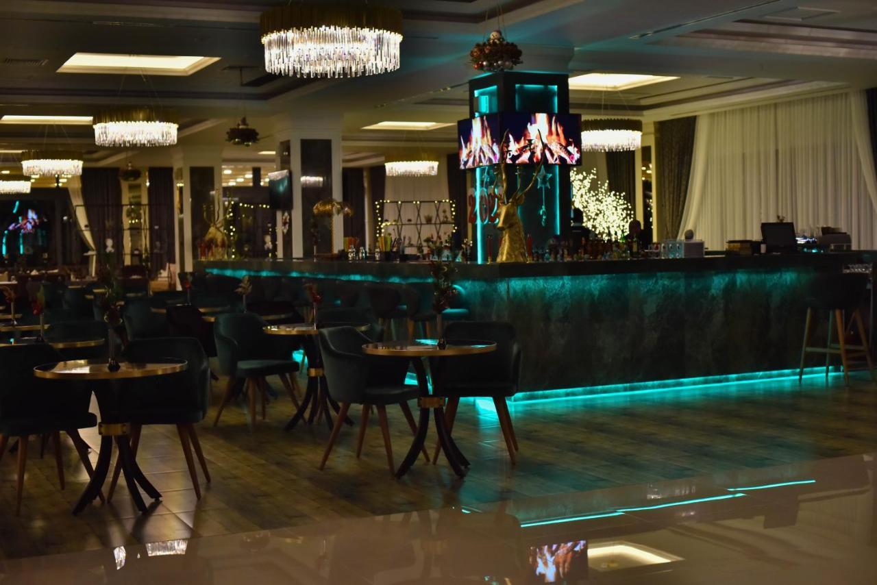 Mc Palace & Convention *