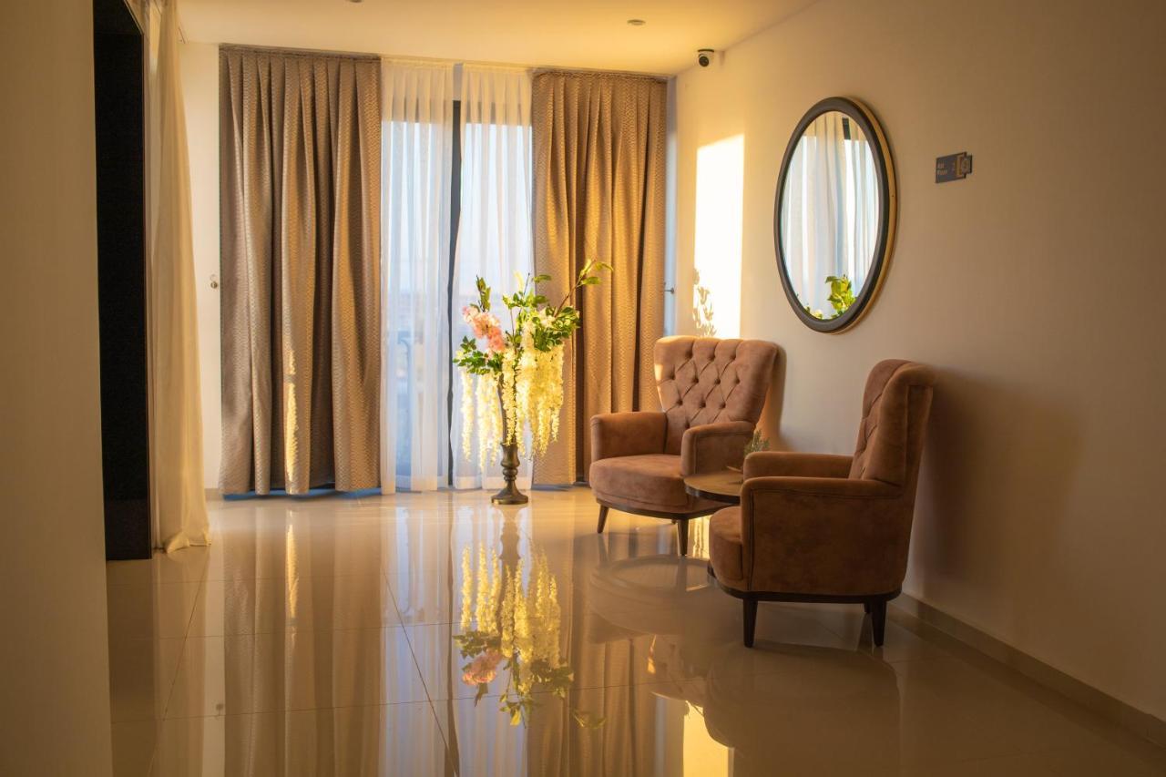 Mc Palace & Convention Hotel Agios Epiktitos