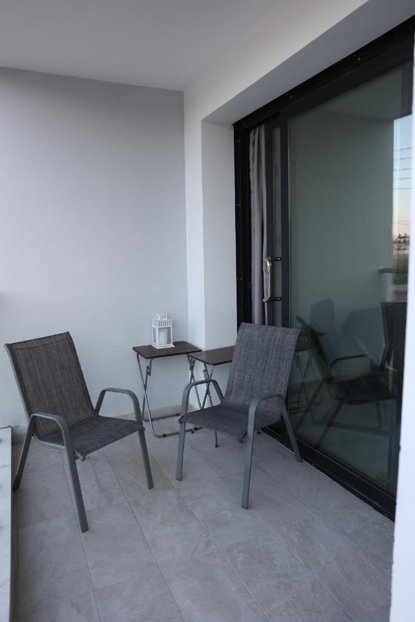όμορφο καινούργιο σε μικρή πολυκατοικία Apartment Voroklini