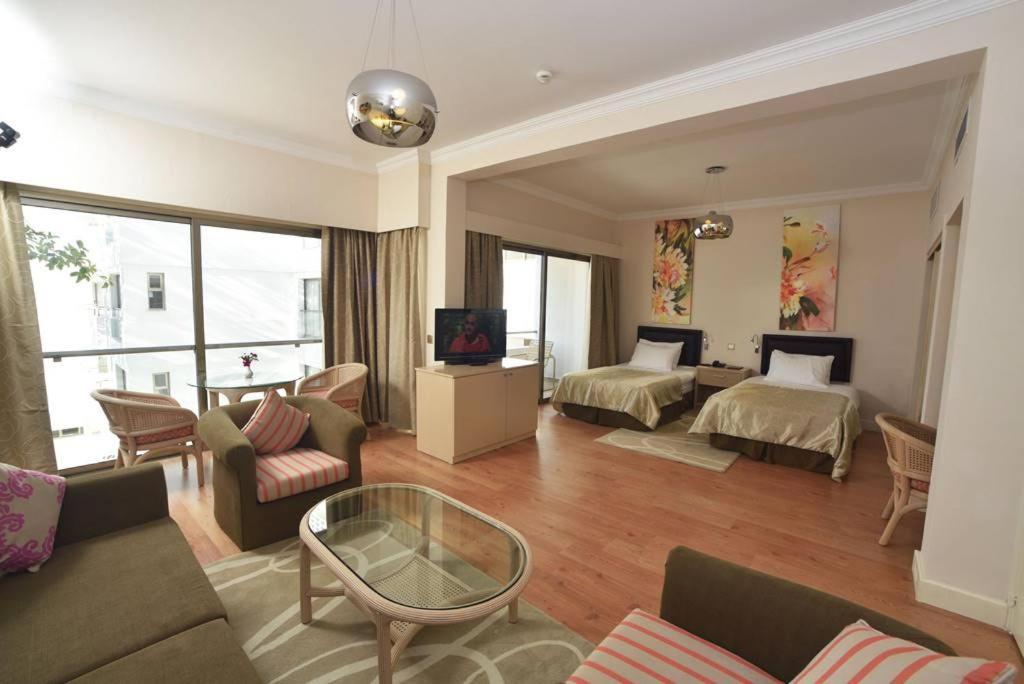 Jasmine Court & Casino Hotel 5*