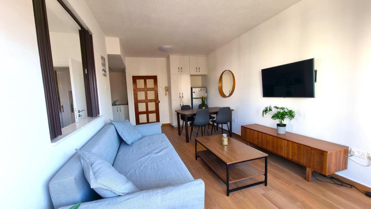 Apartment Sea View - 2 Min Walk To The & 200 Mbit Highspeed Internet