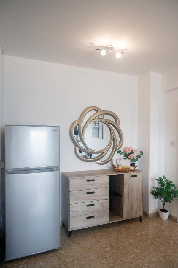 Apartment Quattro Beachfront Sea View Ap 53