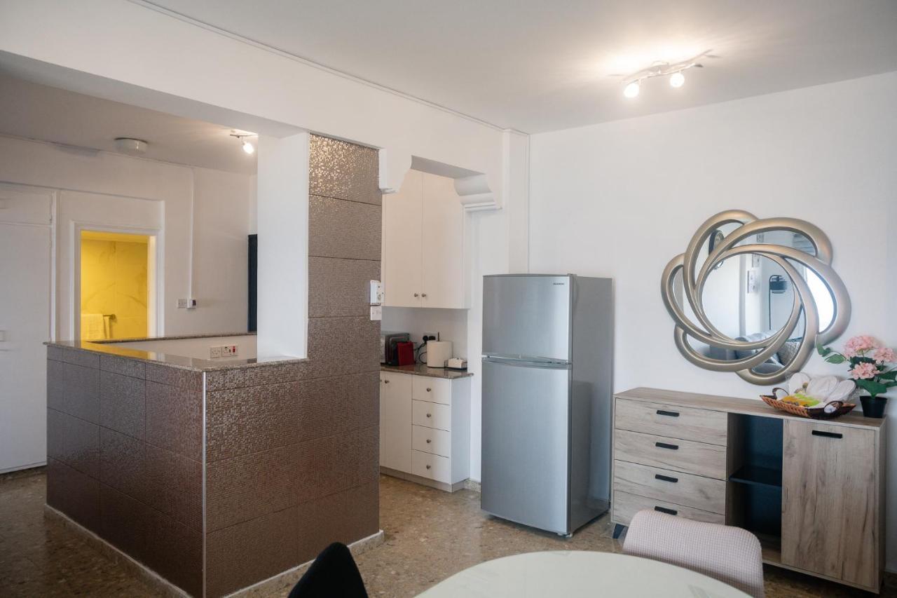 Quattro Beachfront Sea View Ap 53 Apartment