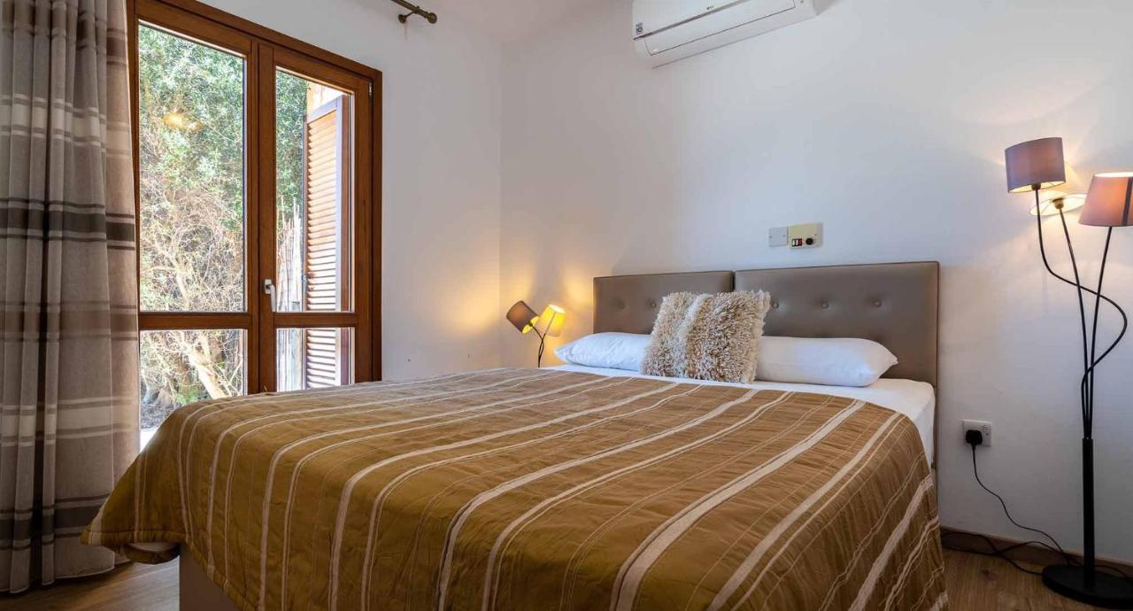 3 Bedroom Melandra With Private Pool And Sea Views, Aphrodite Hills * Kouklia