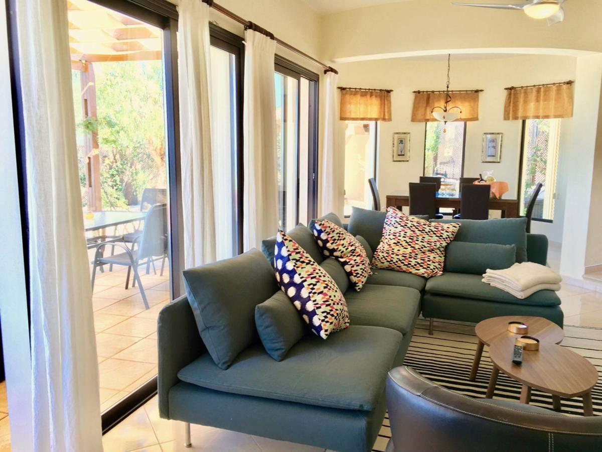 Villa Panorama - Stunning Views In With Hot Tub, Pool, Garden Kouklia