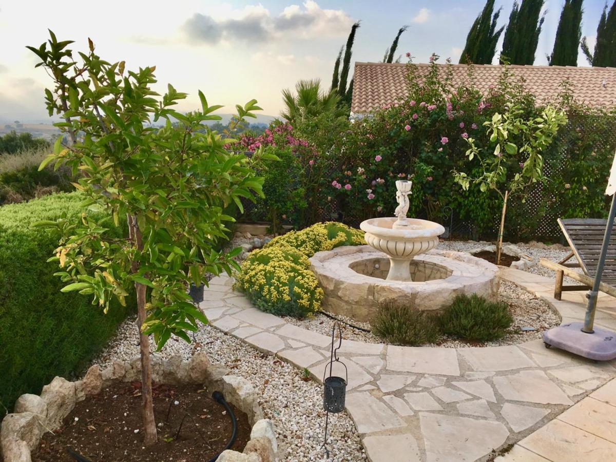Panorama - Stunning Views In With Hot Tub, Pool, Garden Villa Kouklia