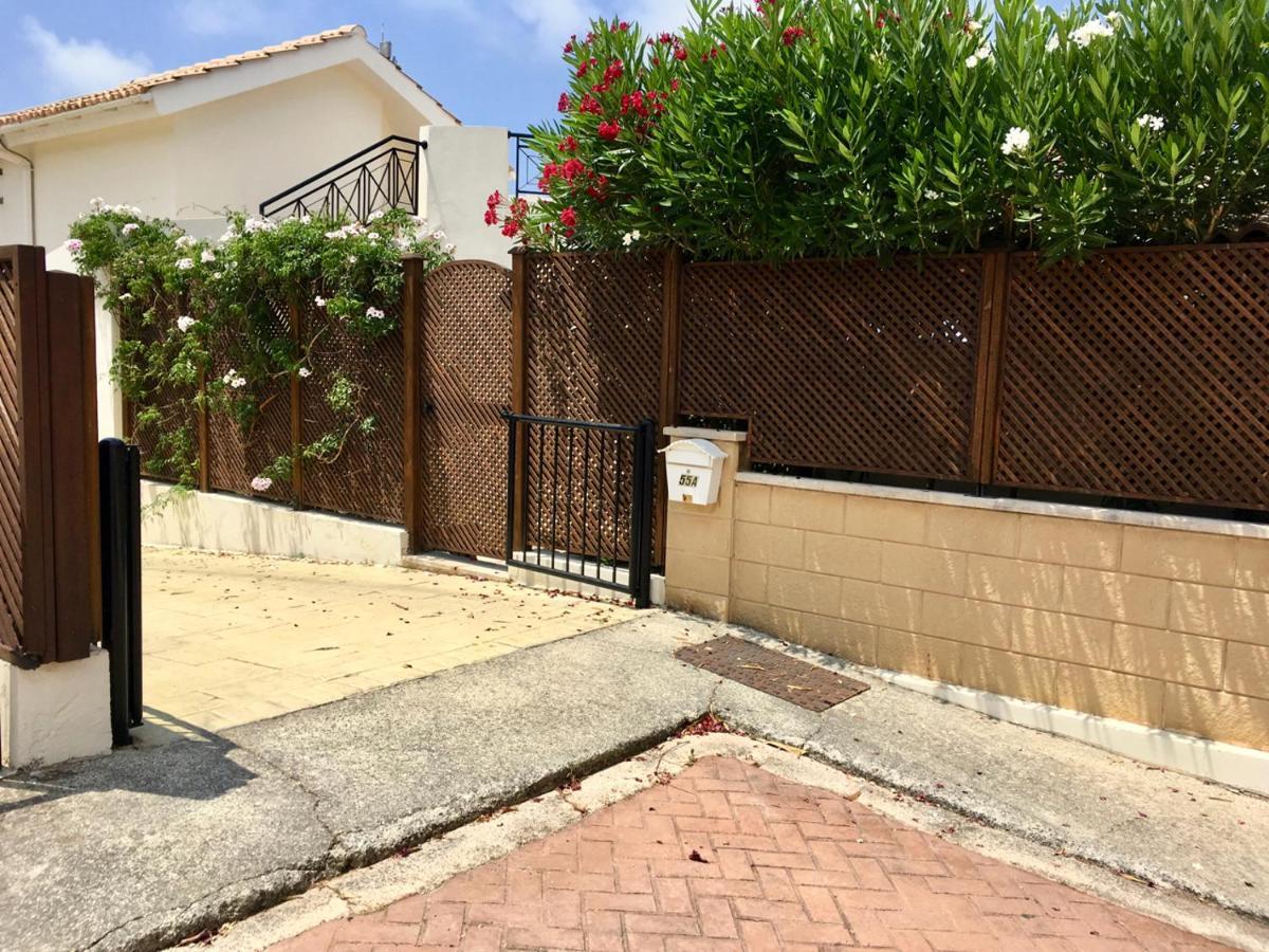 Panorama - Stunning Views In With Hot Tub, Pool, Garden Villa