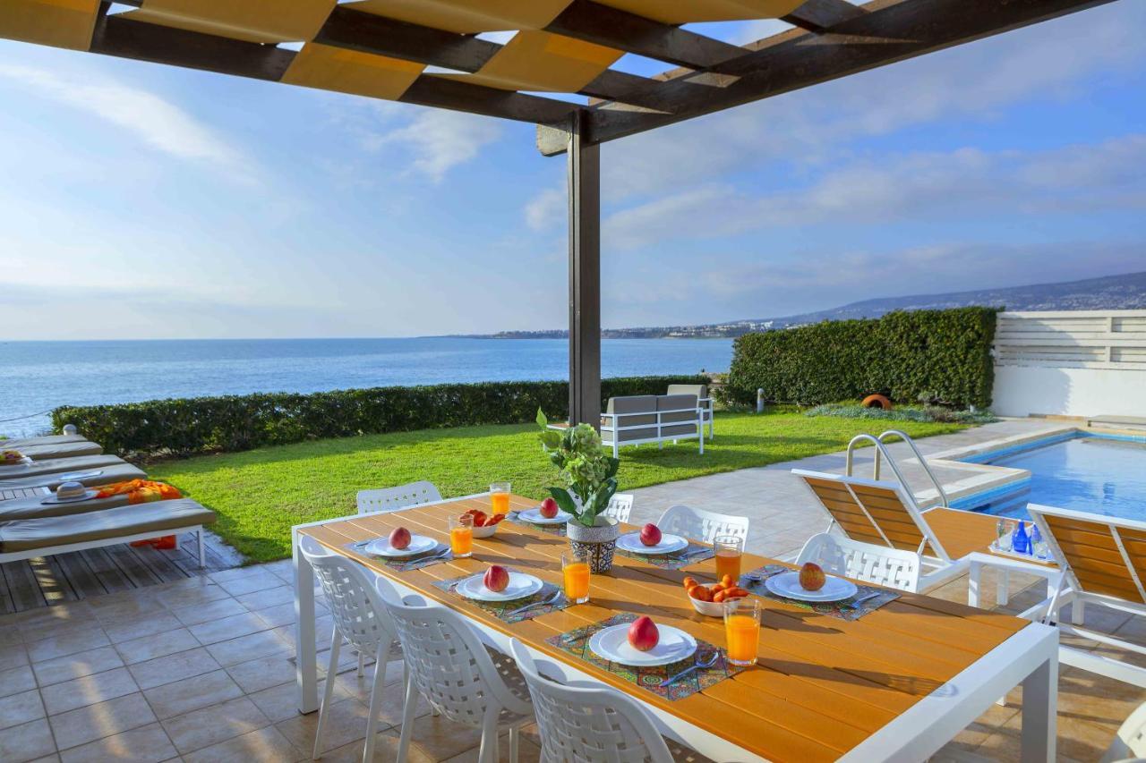 Blue Coral Villas: Exclusive Oceanfront Retreat