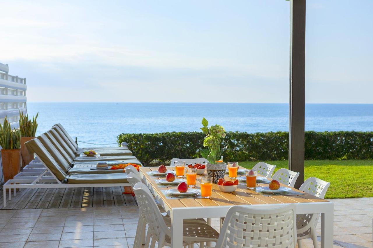 Blue Coral Villas: Exclusive Oceanfront Retreat * Coral Bay