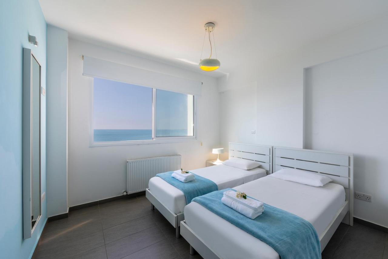 Blue Coral Villas: Exclusive Oceanfront Retreat Pousada *