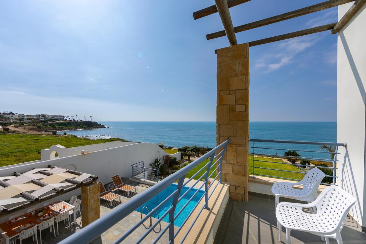 Blue Coral Villas: Exclusive Oceanfront Retreat *