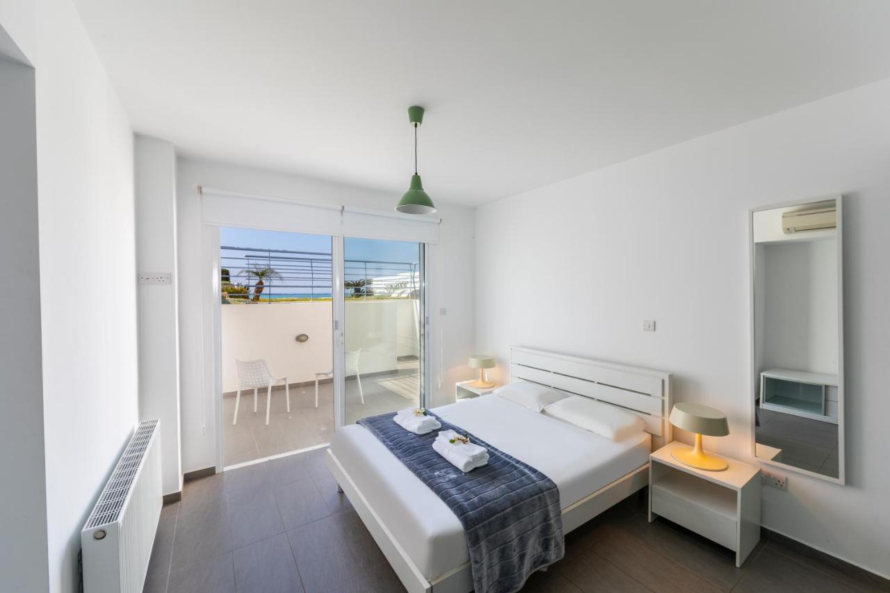 Blue Coral Villas: Exclusive Oceanfront Retreat *