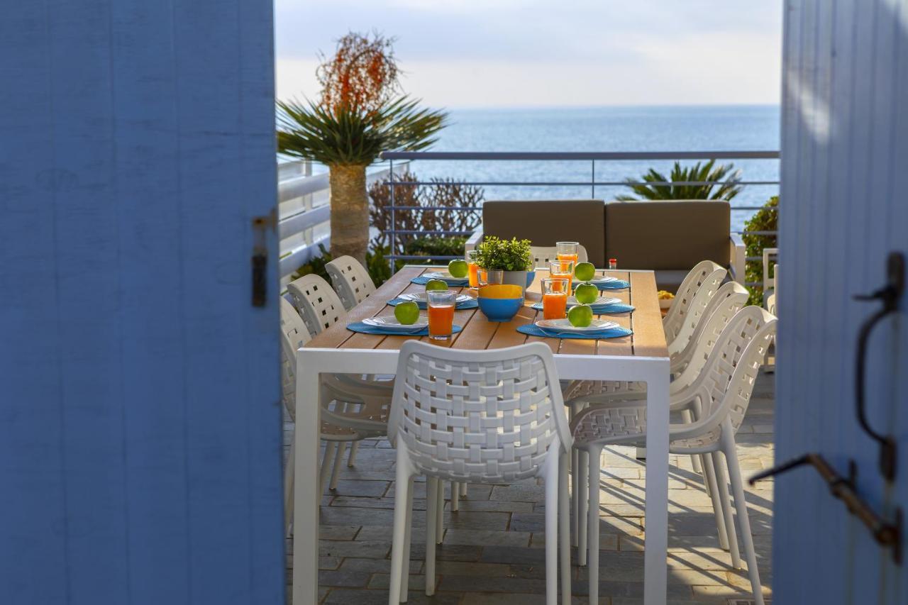 Blue Coral Villas: Exclusive Oceanfront Retreat *