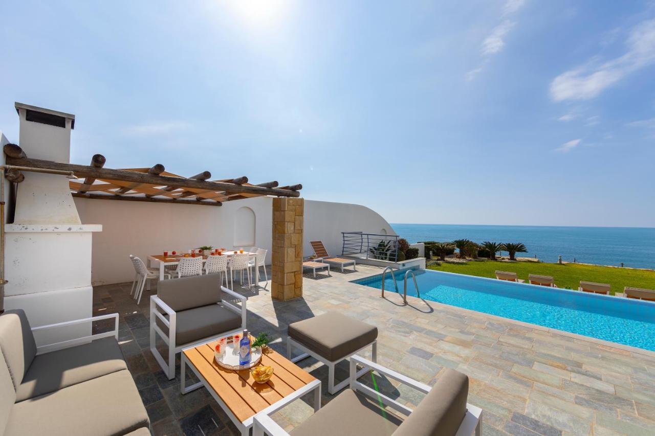 Blue Coral Villas: Exclusive Oceanfront Retreat
