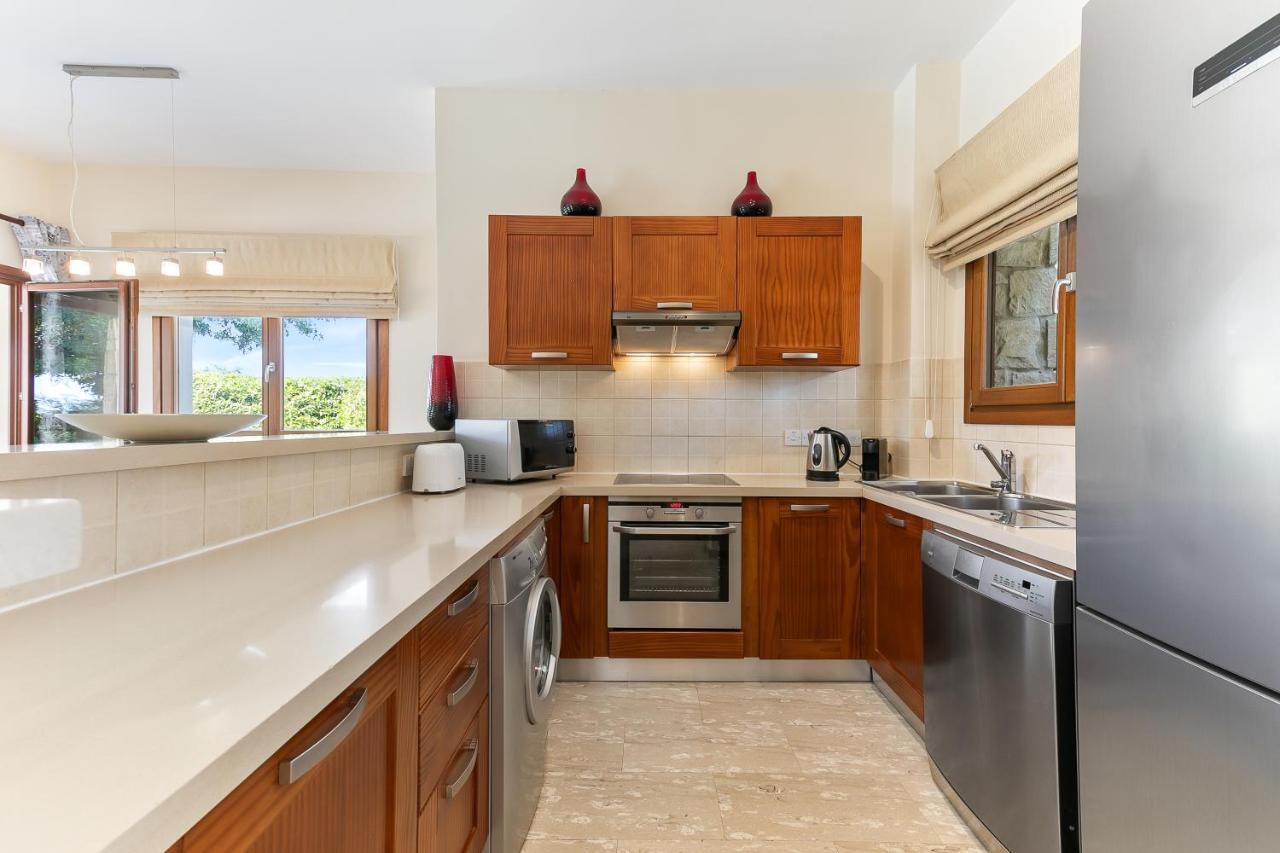 3 Bedroom Athina With Private Pool And Golf Views, Aphrodite Hills * Kouklia