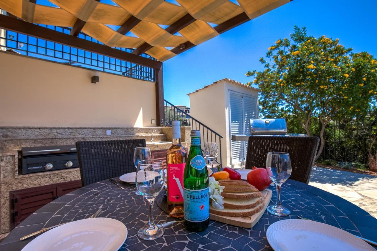 3 Bedroom Melandra With Private Pool And Sea Views, Aphrodite Hills Kouklia