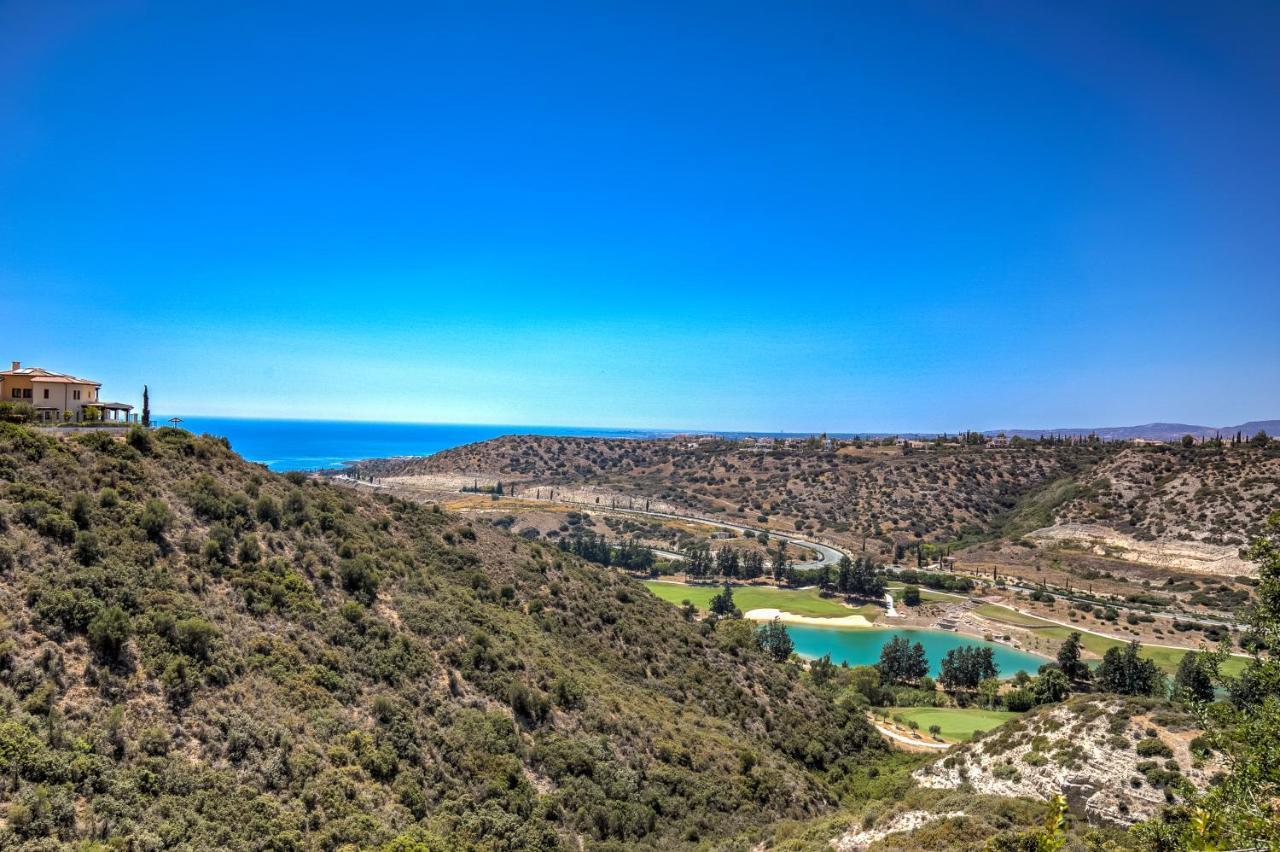 3 Bedroom Melandra With Private Pool And Sea Views, Aphrodite Hills Villa *