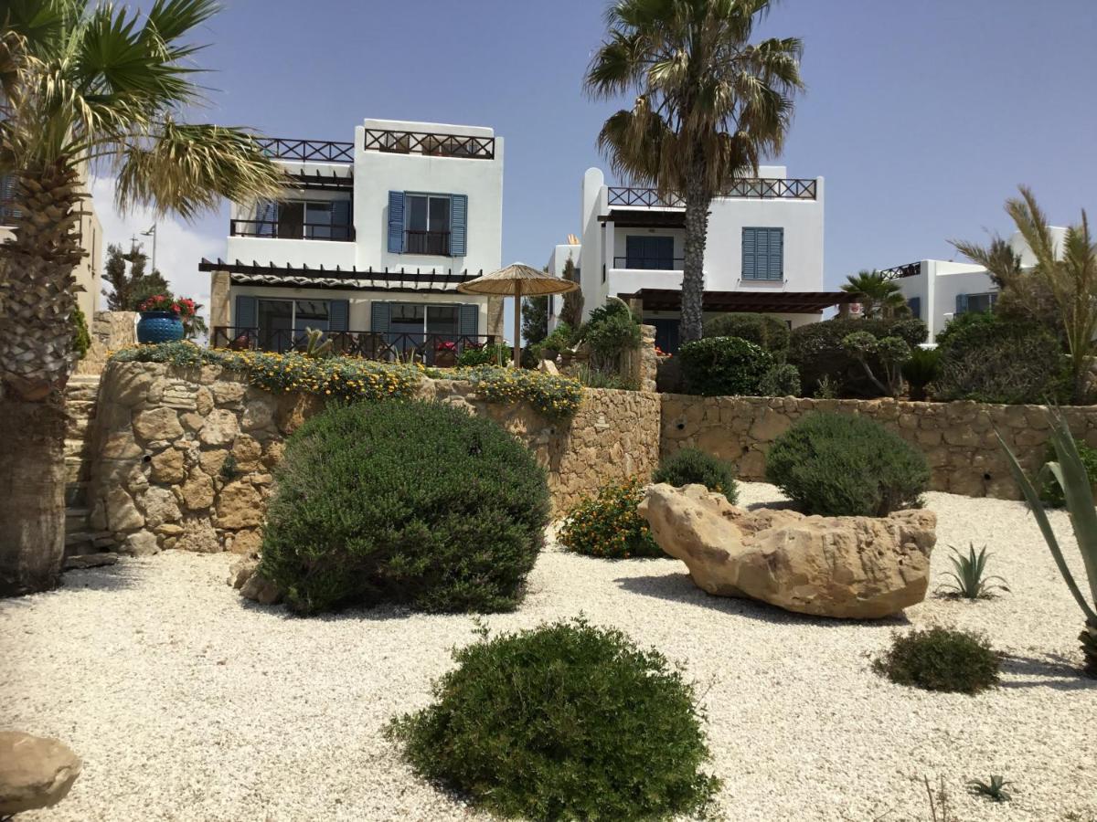 Celine Villa *