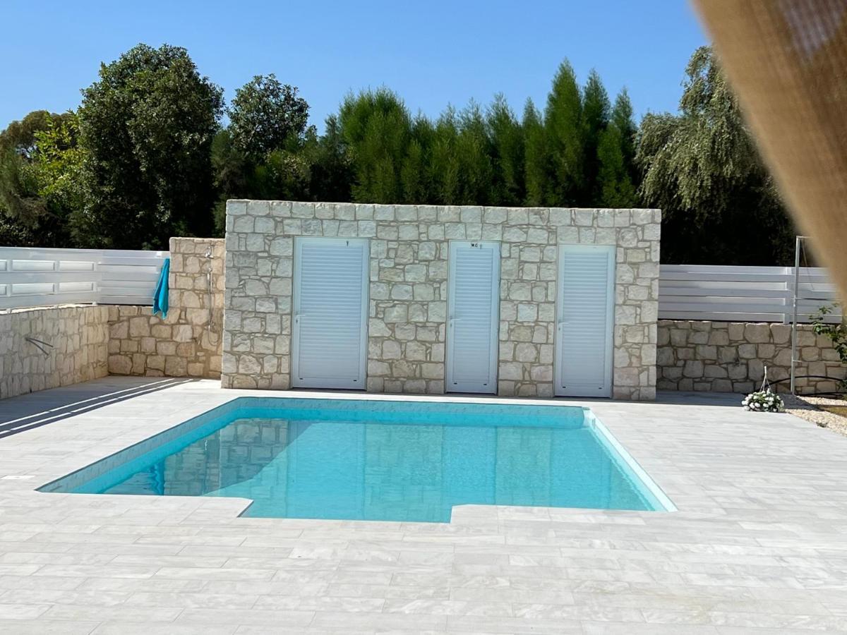 Jomavi Eco-villa * Polis