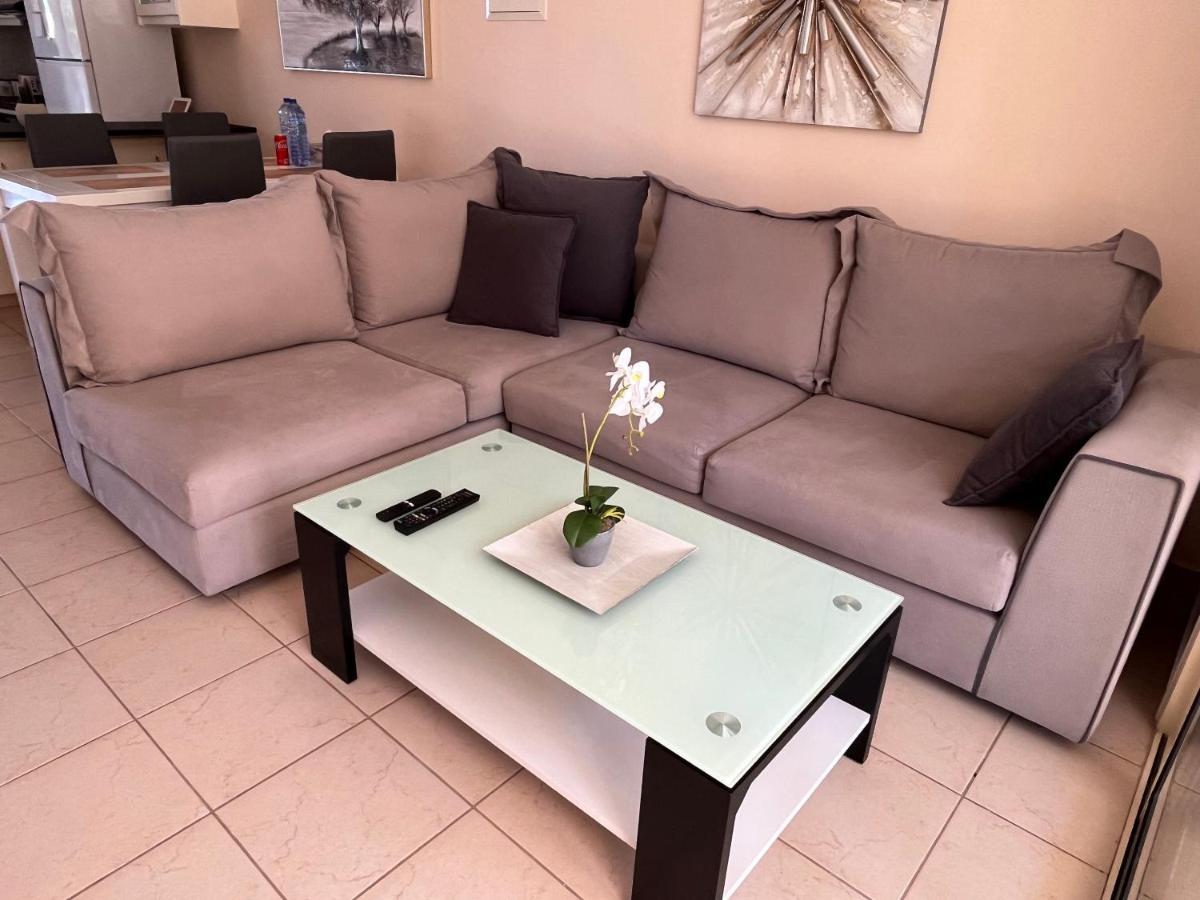 Royal Seacrest Apartment Paphos