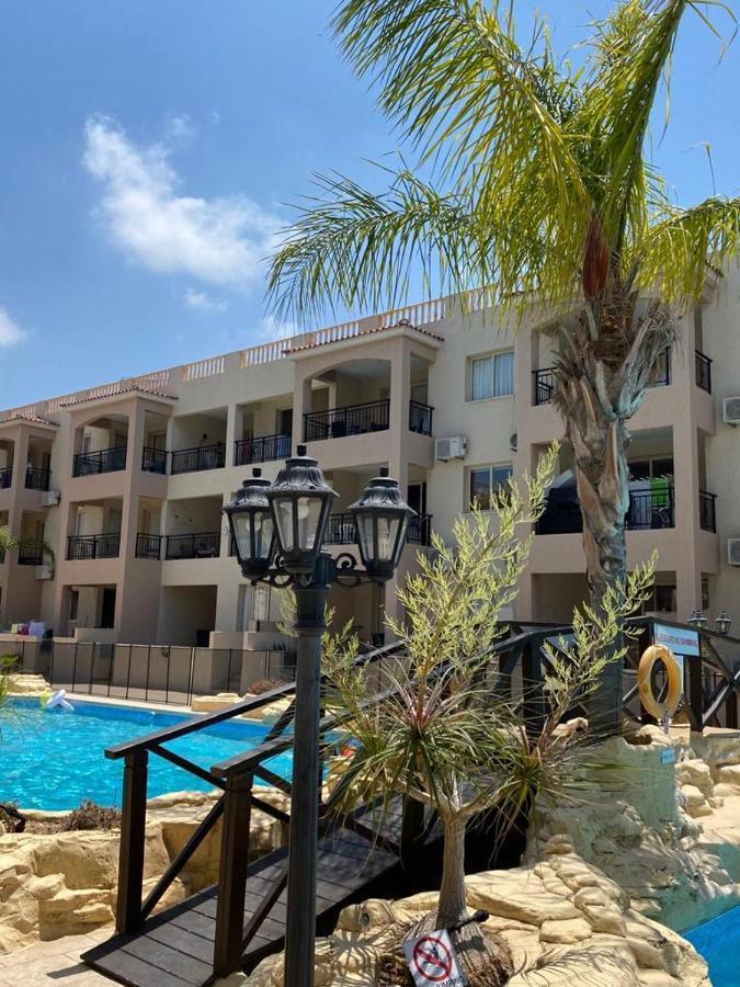 Royal Seacrest Apartment Paphos