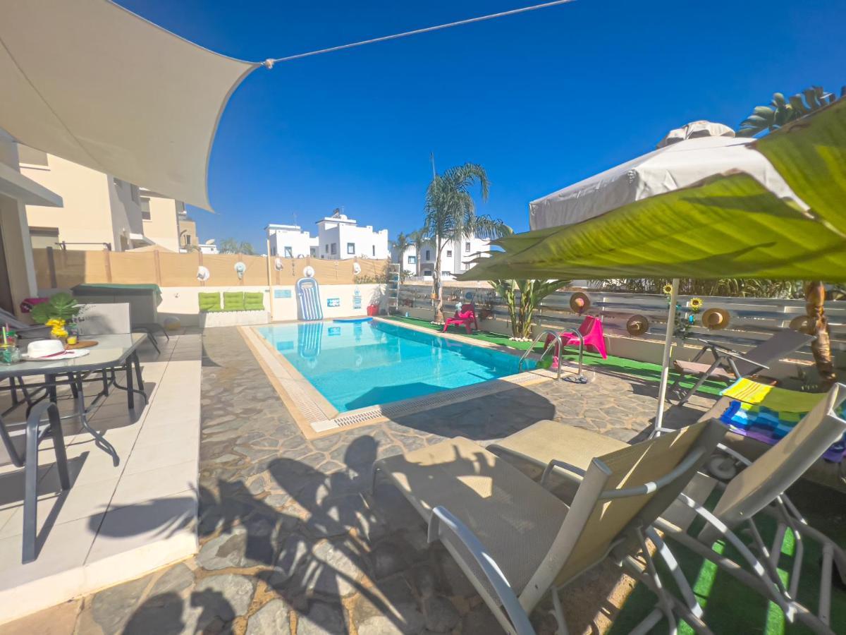 Anna Maria, Kapparis * Paralimni