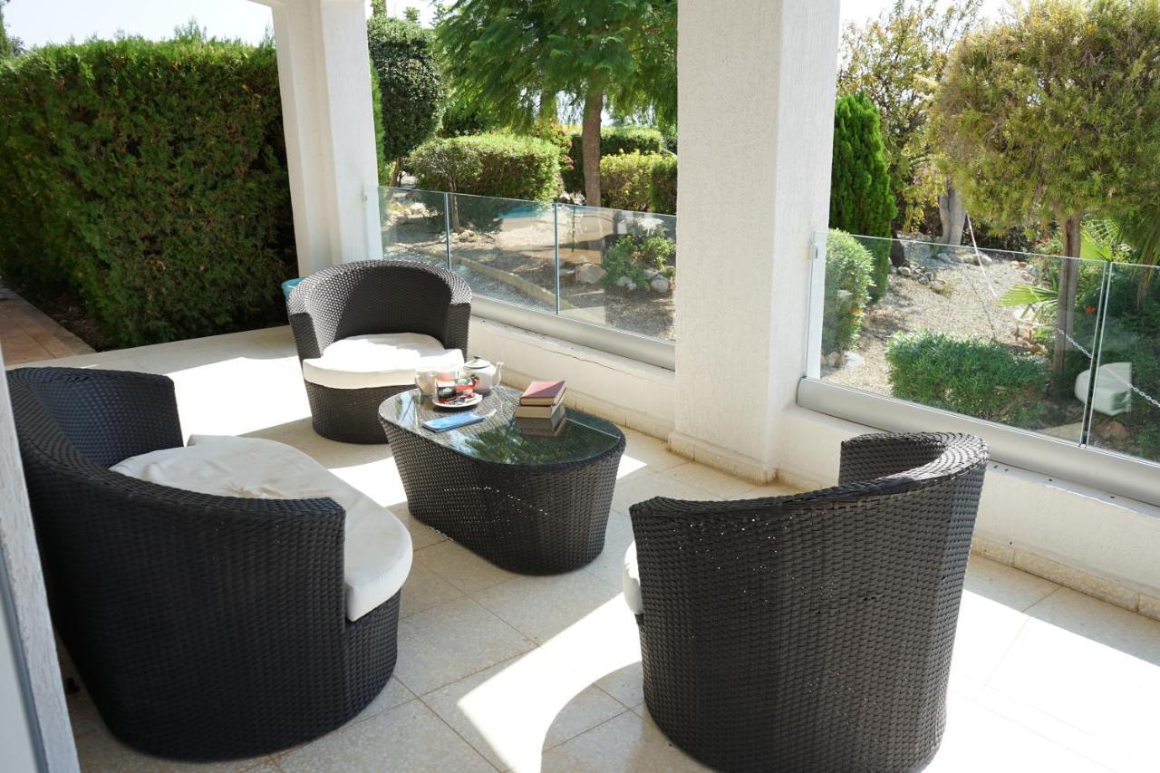 Villa Oceana - With Private Pool And Gardens