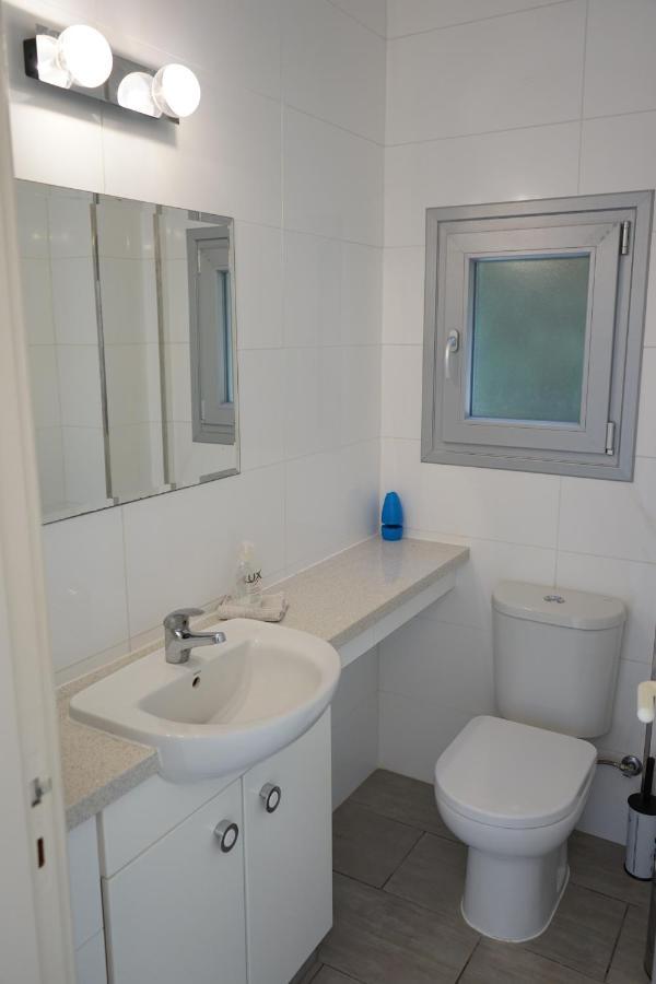 Villa Oceana - With Private Pool And Gardens Peyia