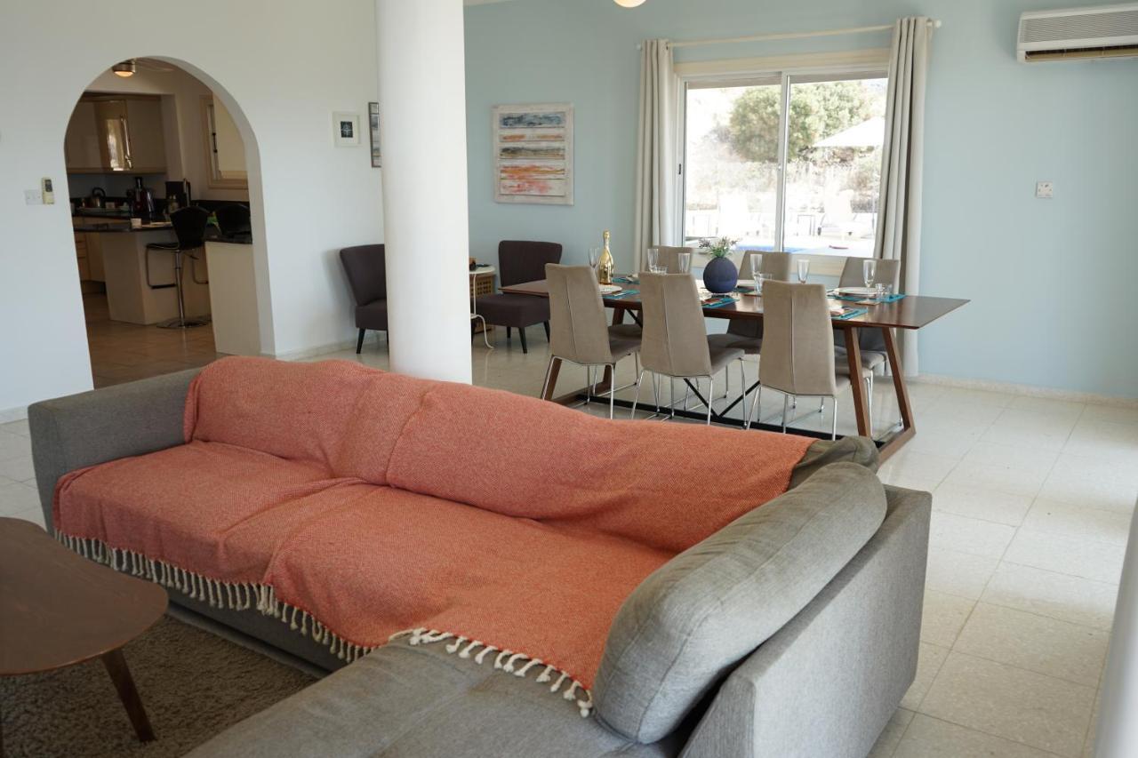 Oceana - With Private Pool And Gardens Villa Peyia