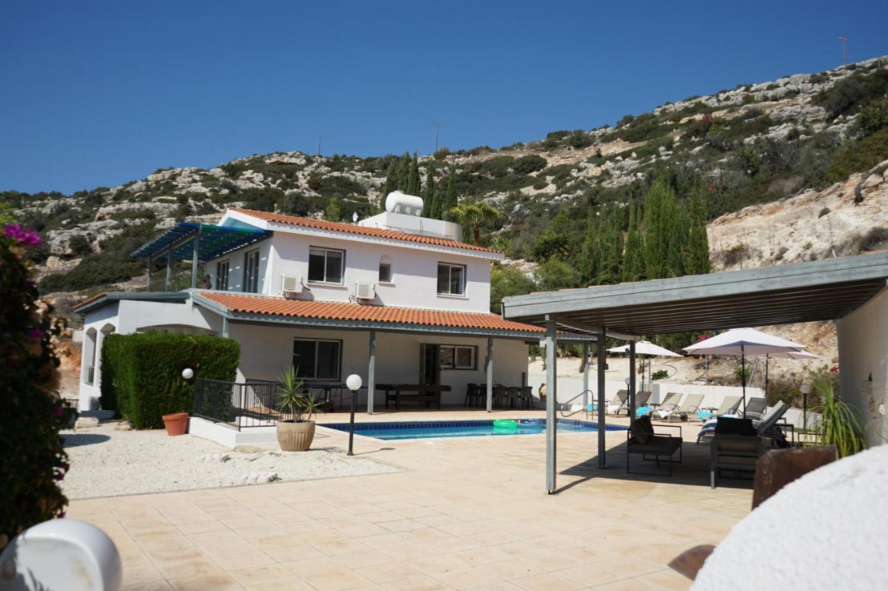 Oceana - With Private Pool And Gardens Villa *