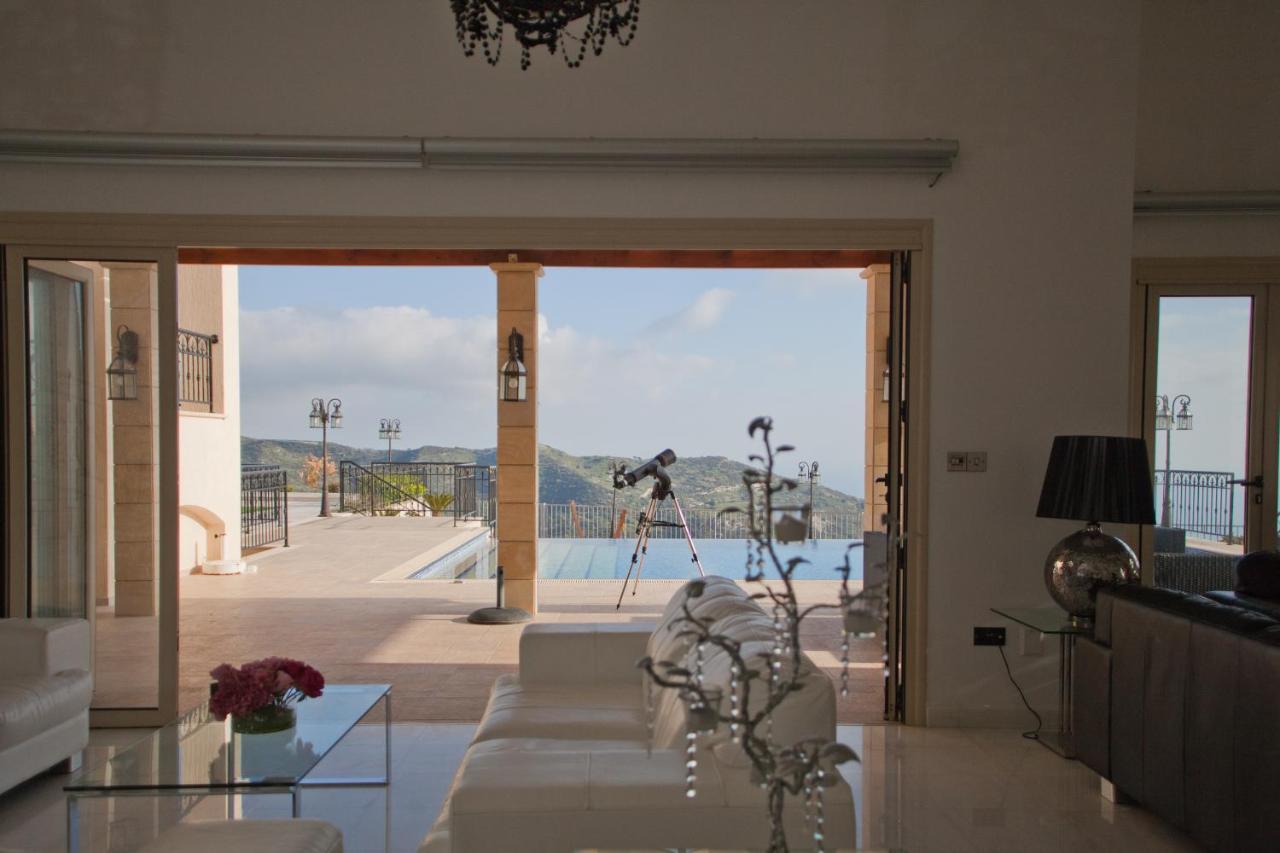Eagles Cliff Villa Kathikas
