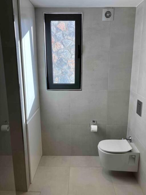 Villa Med Privat Saltvannsbasseng Pa Dejablue