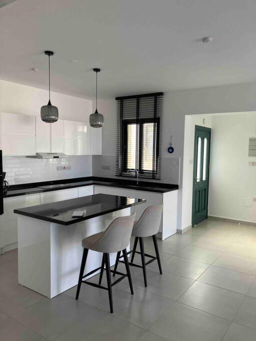 Villa Med Privat Saltvannsbasseng Pa Dejablue *