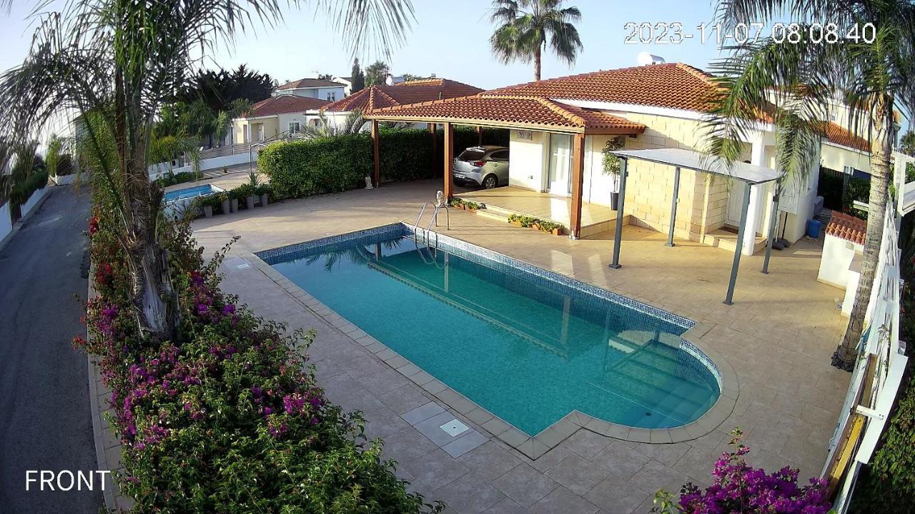 Niki Agia Napa
