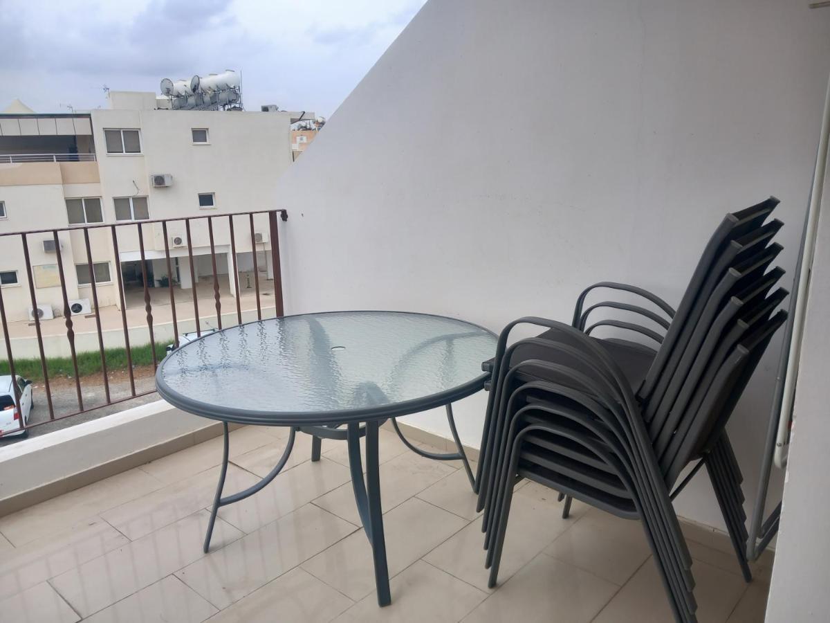 Barlee's * Paralimni