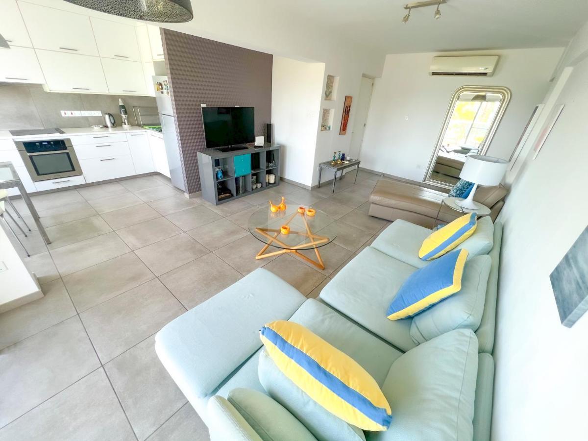 Panoramic Sea View - 2bed Apartment *
