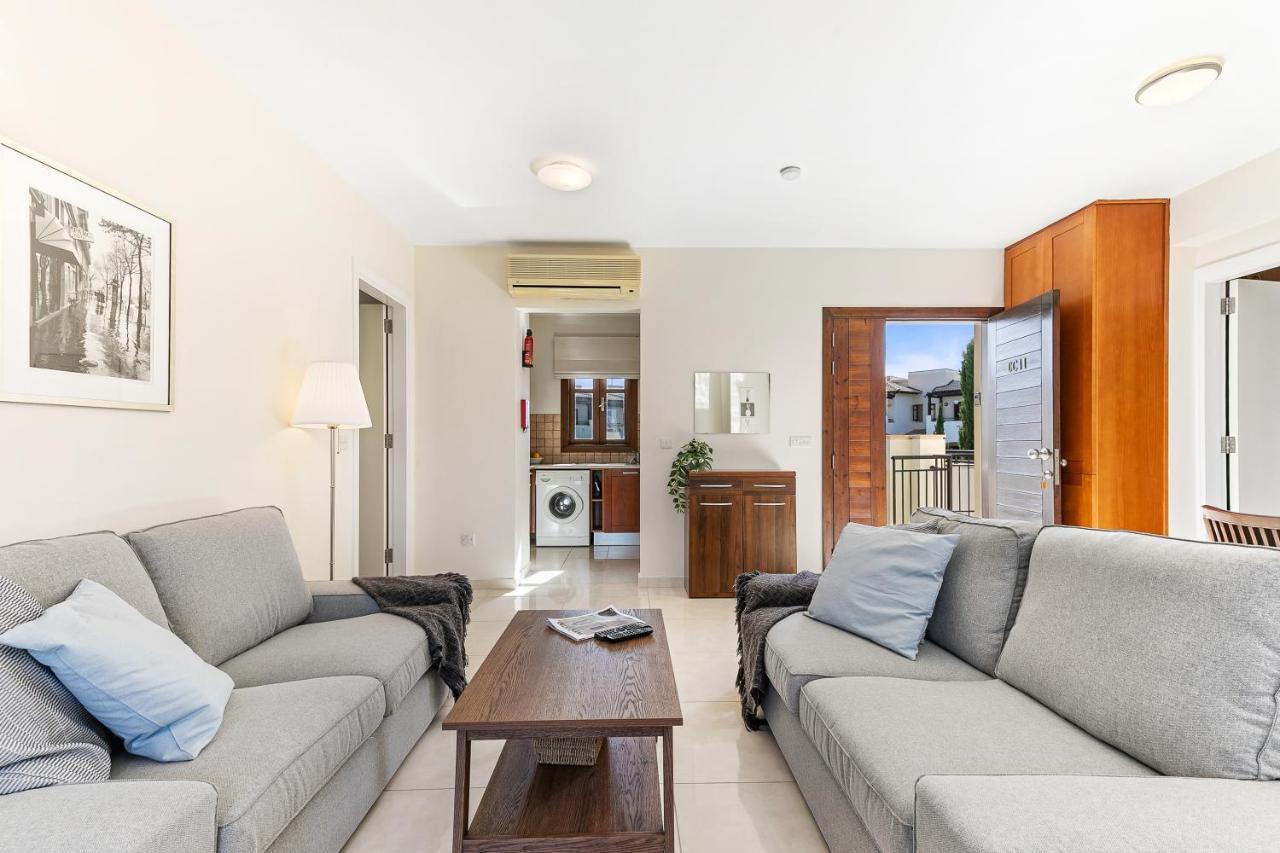 Apartment 2 Bedroom Assia With Communal Pool, Aphrodite Hills