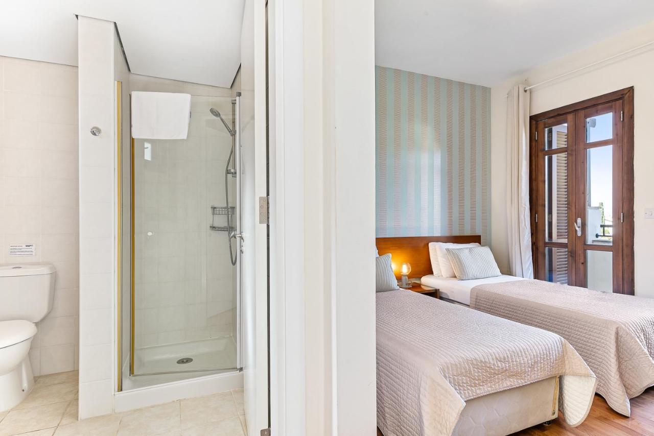 Apartment 2 Bedroom Assia With Communal Pool, Aphrodite Hills *