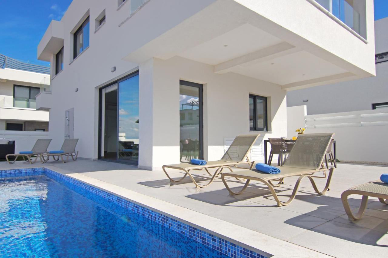 Genesis Holiday home