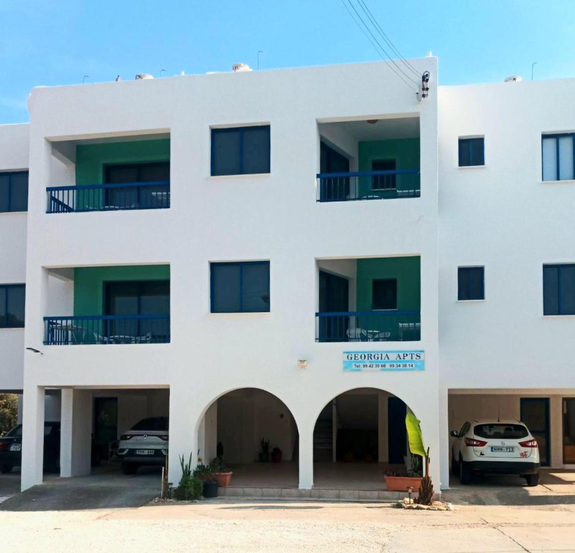 Aparthotel Georgia 3*