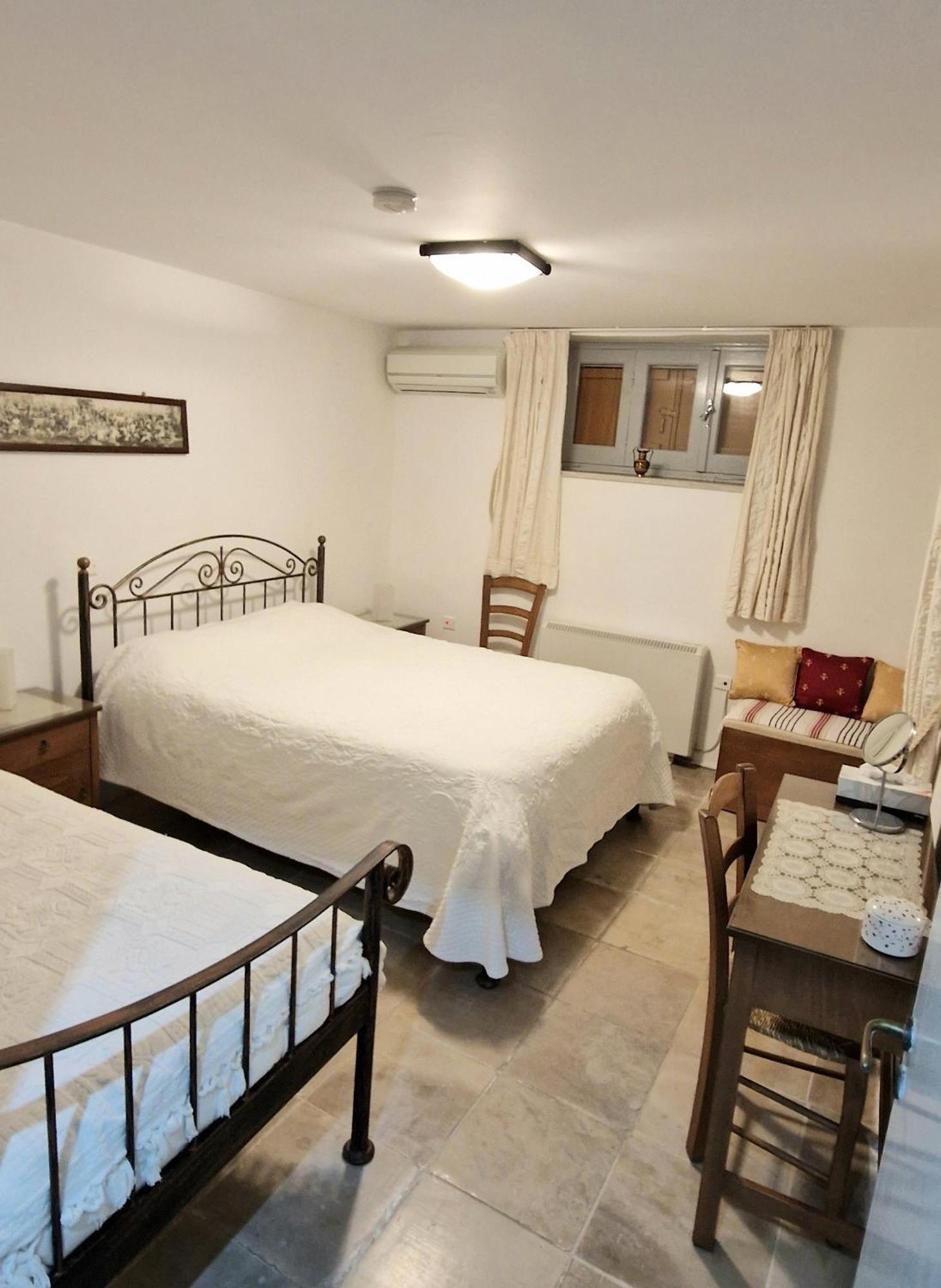 Aunt Maria's Appartement *