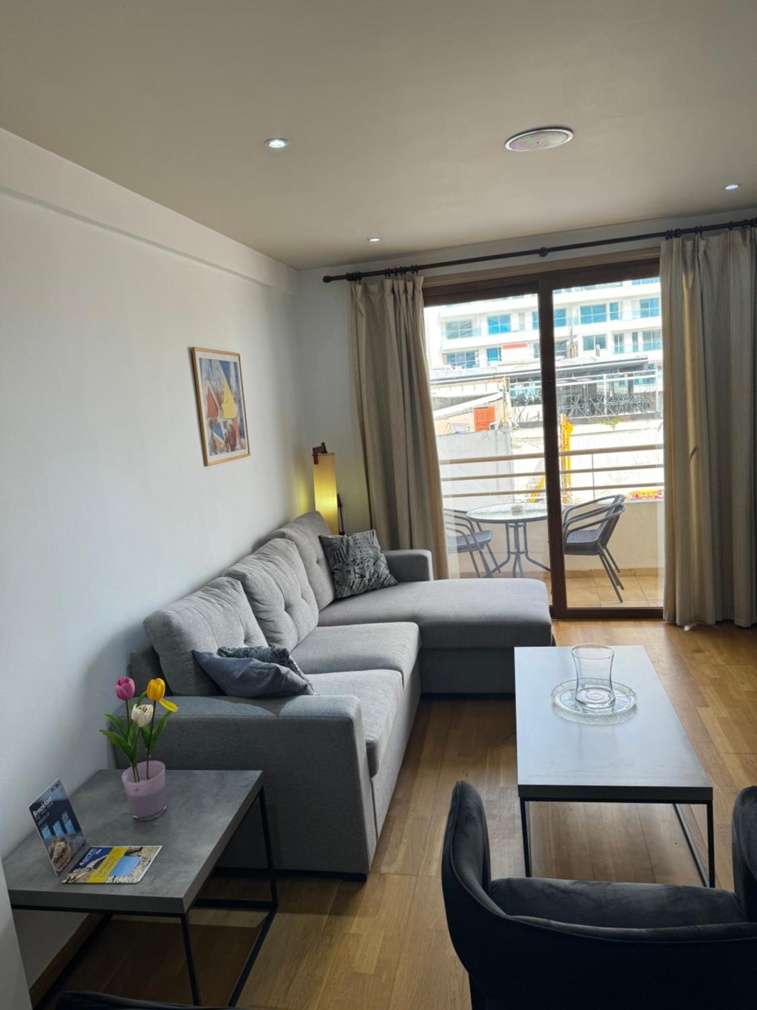 Appartement Ithaki Phinikoudes No. 105 Larnaca