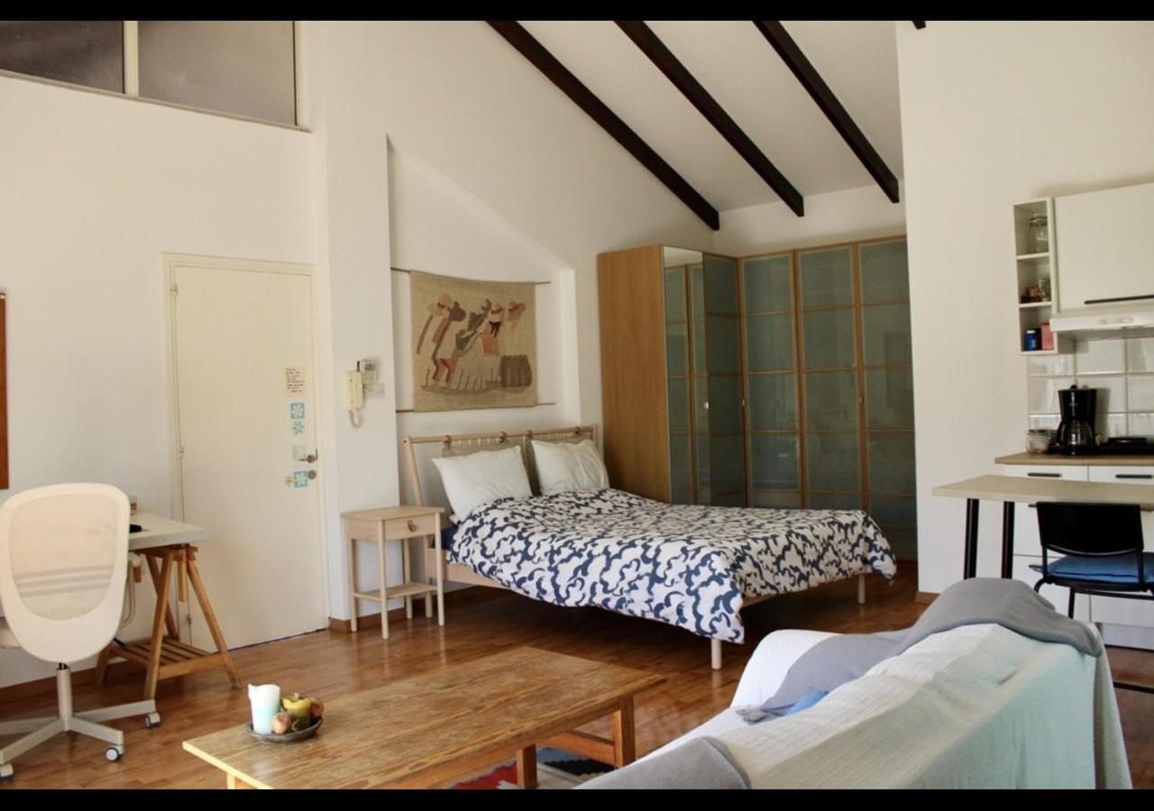 Guest house Ensuite By The Beach, Entire Independent Unit Limassol