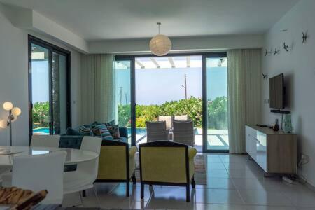 Villa Joya Cypern Seaside Luxurious And Private Pool