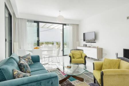 Joya Cypern Seaside Luxurious And Private Pool