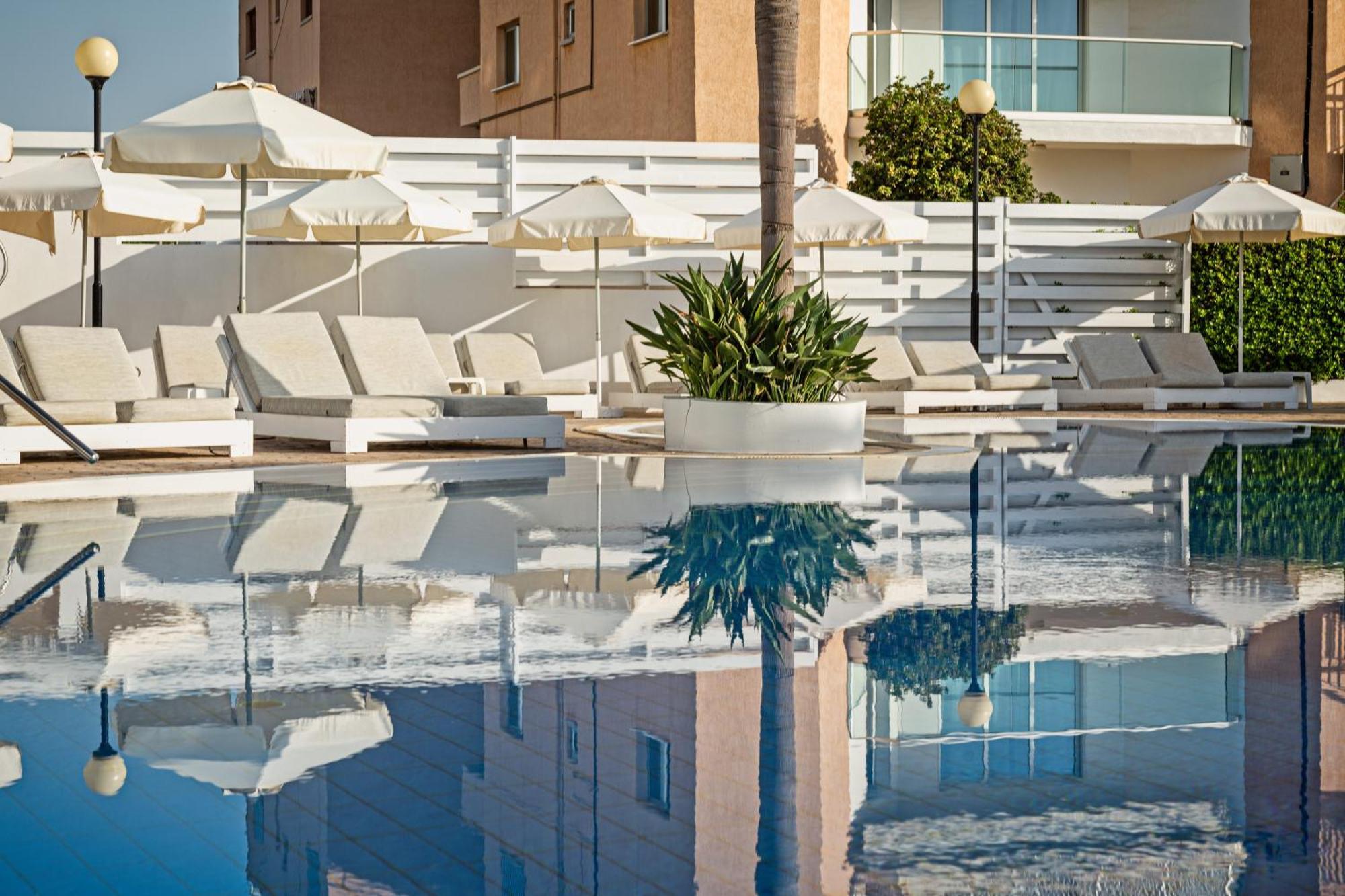 Hotel Atlantica Sea Breeze, Adults Only